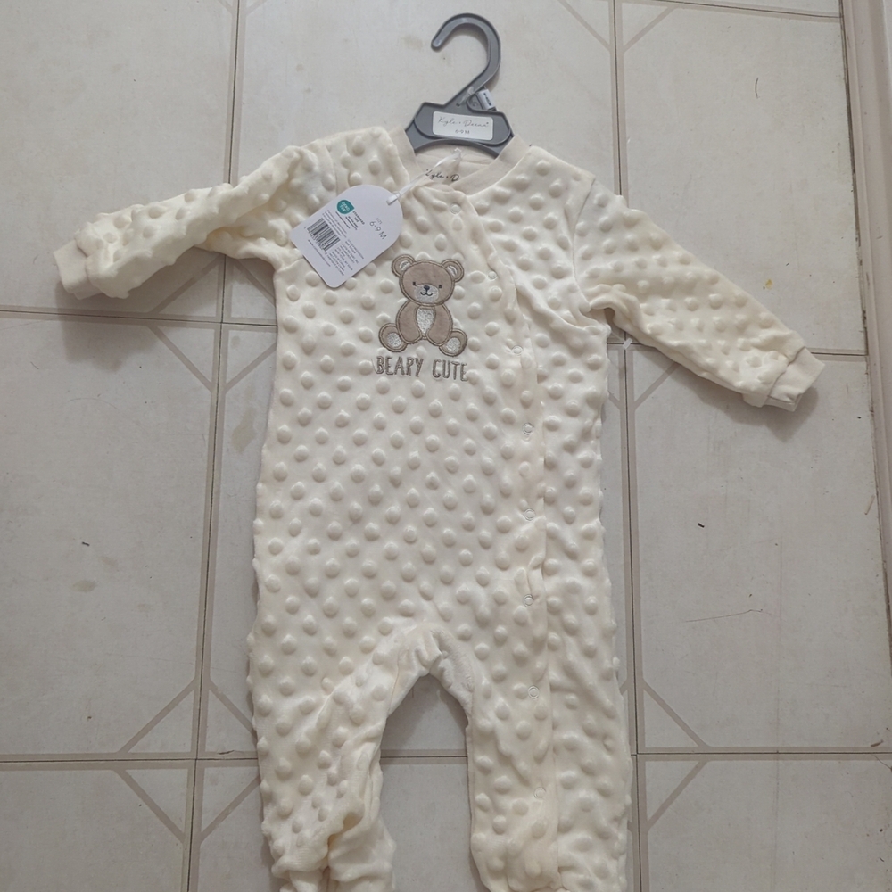 Kyle & Deena New York Baby One Piece Footed Outfit, 6-9 Months, New With Tags